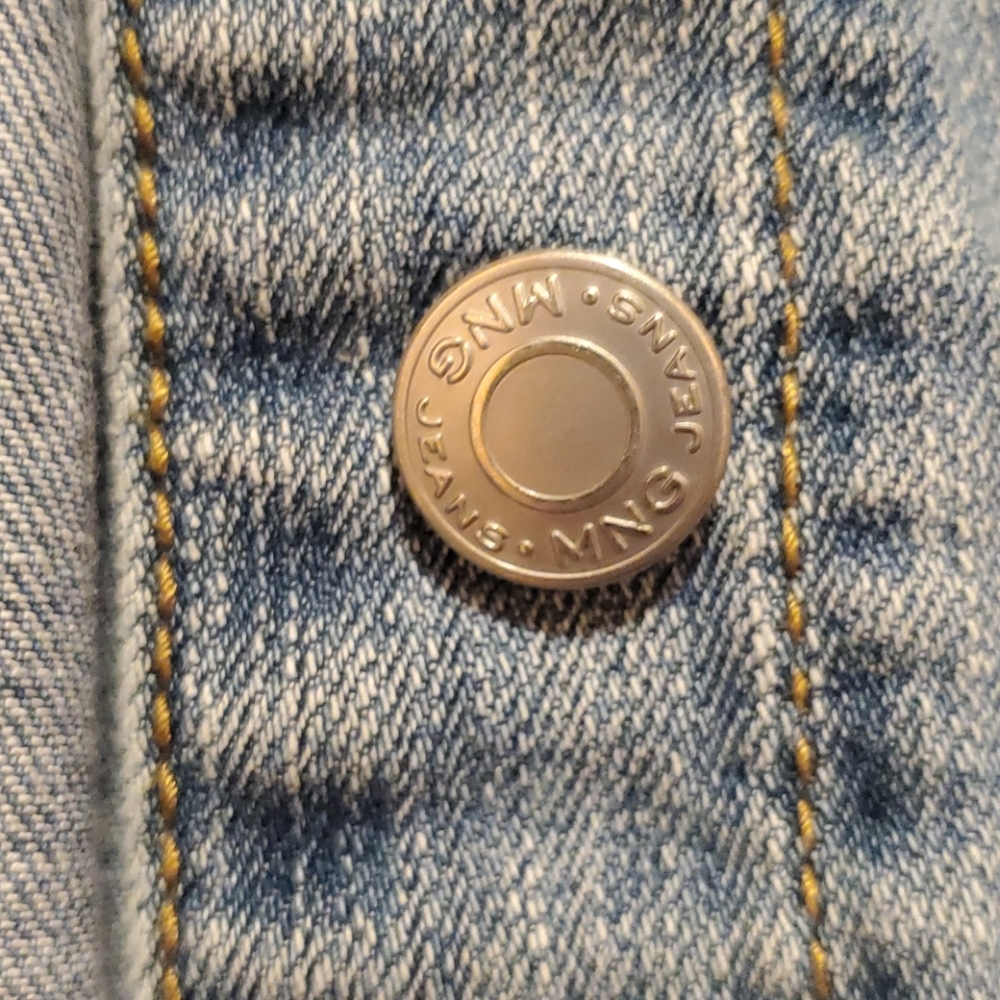 Demin Jean Jacket - Picture 2 of 9